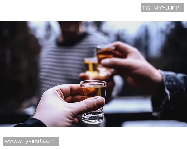 篮球明星们的酒桌趣事揭秘他们最爱的酒品与饮酒习惯
